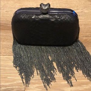House of Harlow Jude snake clutch